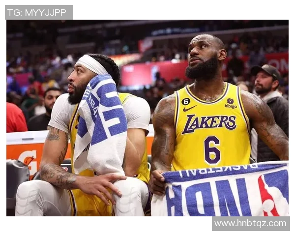 浓眉带领湖人队对决火箭精彩集锦回顾与分析 浓眉带领湖人队对决火箭精彩集锦回顾与分析